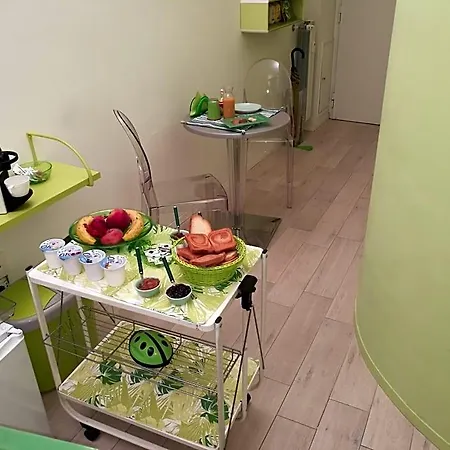 Linea 4* Milán